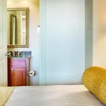 Wyndham Vr La Belle Maison Hotel
