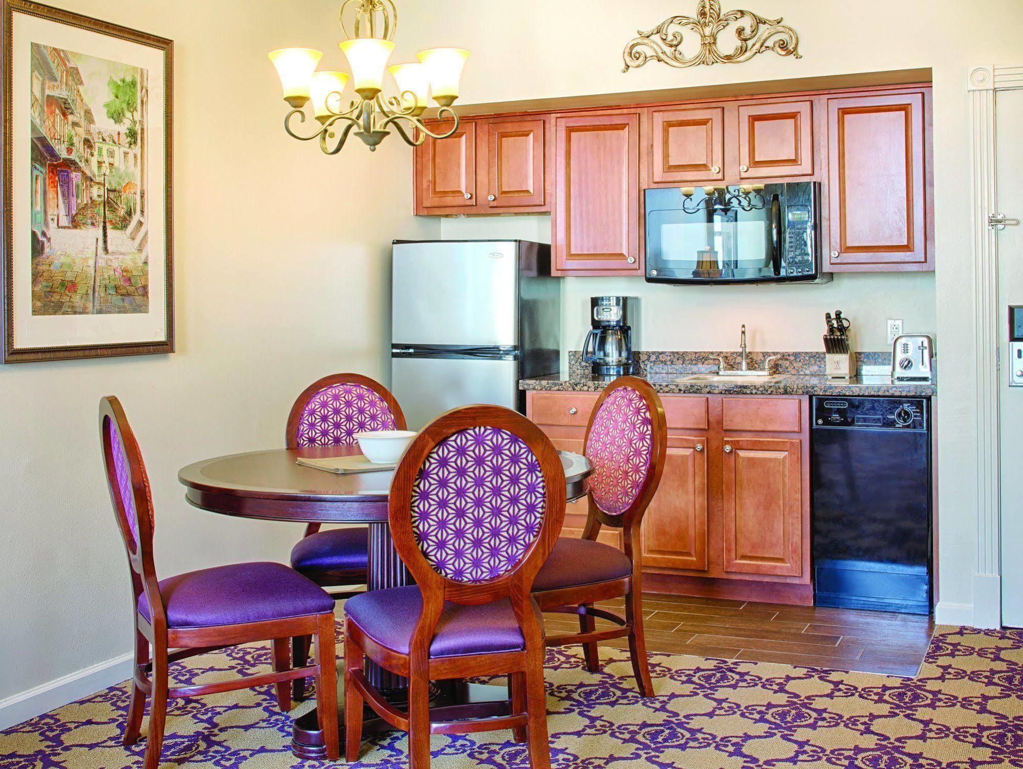 Wyndham Vr La Belle Maison Hotel